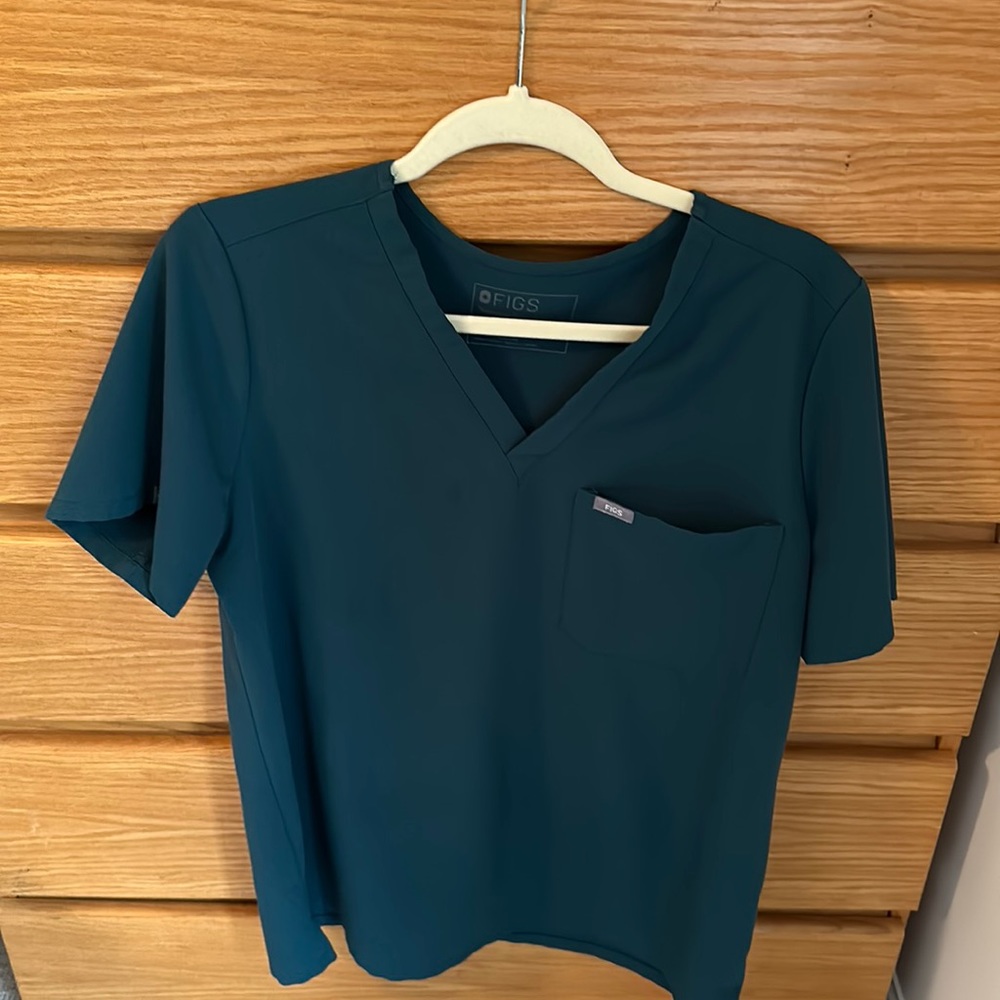 Figs Caribbean blue one pocket top